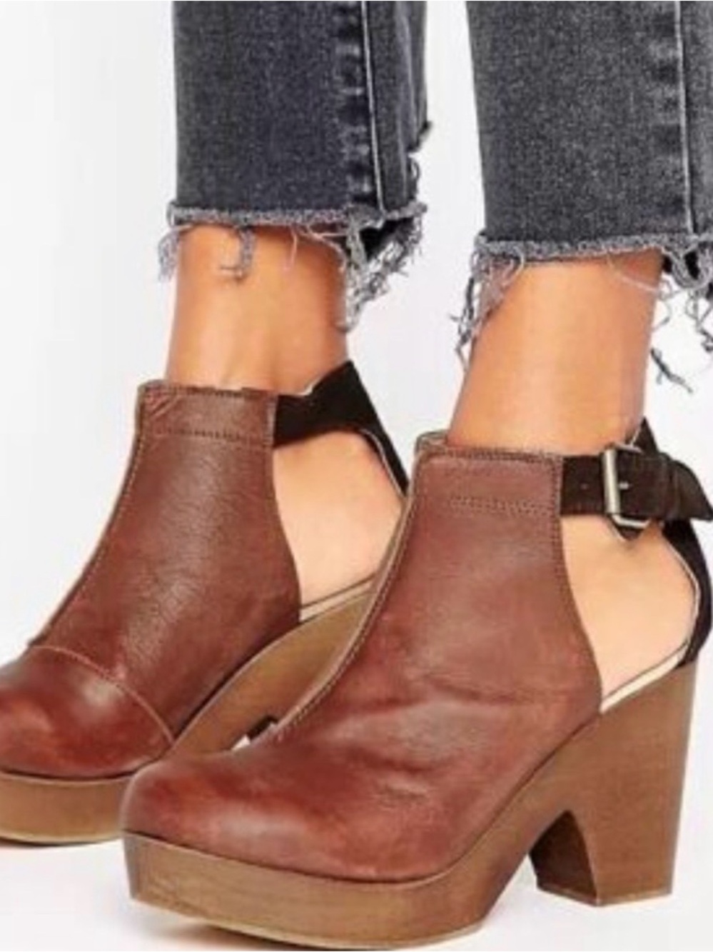 Free People Amber Orchard Brown Leather Platform Clogs Size 36 EUC
